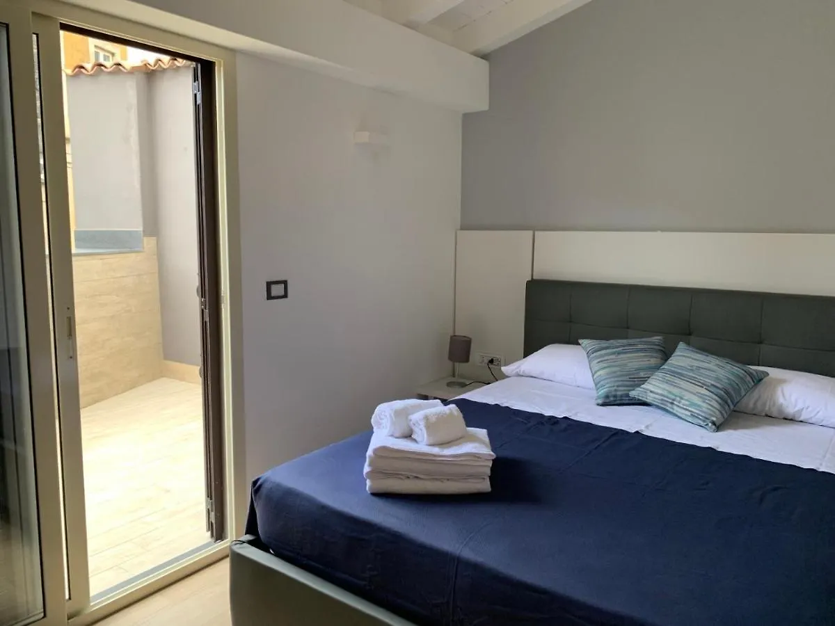 Casa vacanze Elegance CTA 0*,  Italia